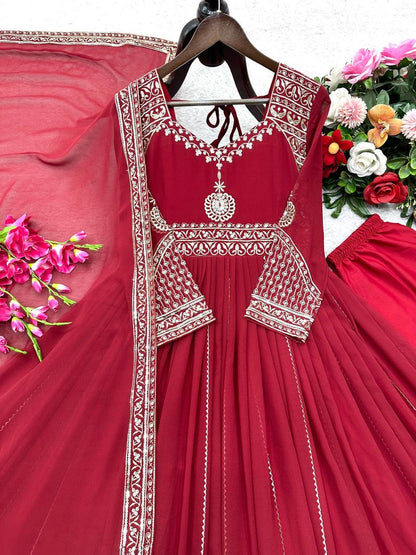 ĐĚSIGNER PARTY WEAR LOOK HEAVY FOX GEORGETTE GWON PENT & DUPATTA SET WHOLESALE GEELAN FASHION SURAT