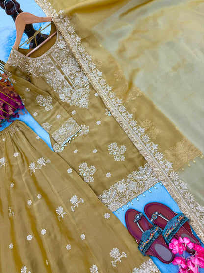 ĐĚSIGNER PARTY WEAR LOOK PUR NC MOSS SILK TOP & PALAZZO WITH DUPATTA SET WHOLESALE GEELAN FASHION SURAT