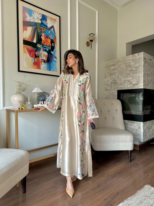 ĐĚSIGNER PARTY WEAR LOOK PUR ROMAN GLASS OVER SIZE LONG KAFTAN & BOTTOM WITH DUPATTA SET WHOLESALE GEELAN FASHION SURAT