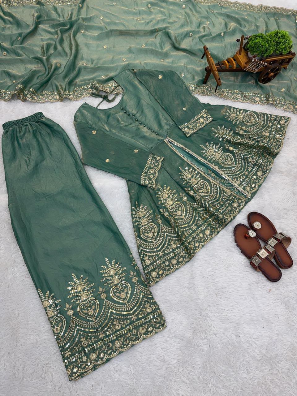 WOMEN’S ETHNIC WEAR WHOLESALE GEELAN FASHION SURAT