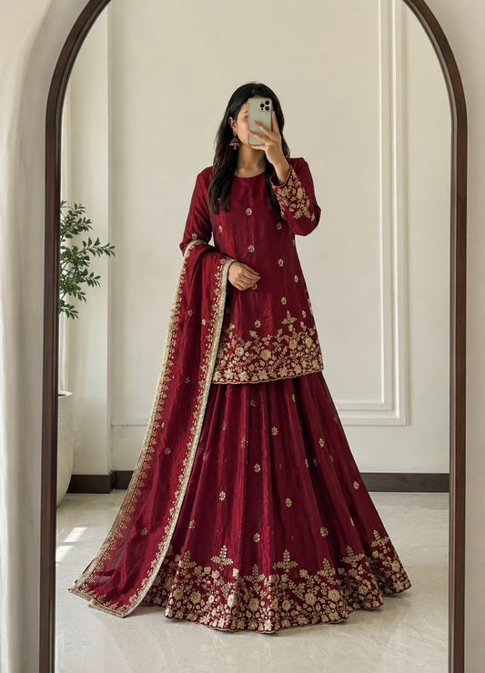 DESIGNER PARTY WEAR LOOK COLLECTION WHOLESALE GEELAN FASHION SURAT