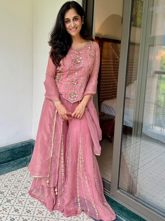 WOMEN’S ETHNIC WEAR WHOLESALE GEELAN FASHION SURAT