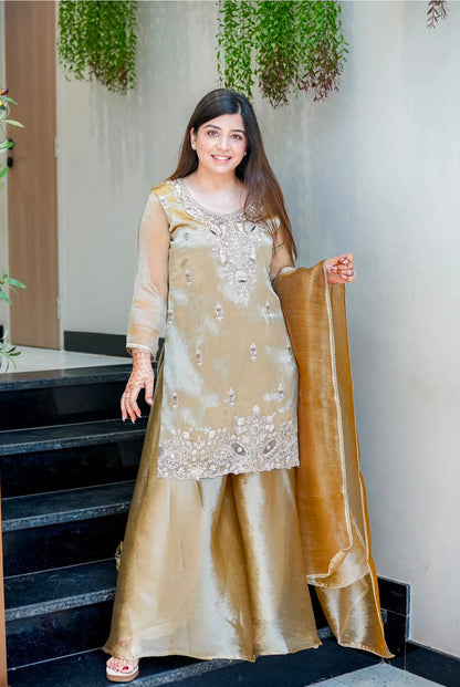 READY-MADE COLLECTION WITH SILKY 😍 SILK AND HEAVY EMBROIDERY SEQUENCE WORK TOP-BOTTOM AND DUPATTA SET FULLY STITCHED READY TO WEAR COLLECTION WHOLESALE GEELAN FASHION SURAT