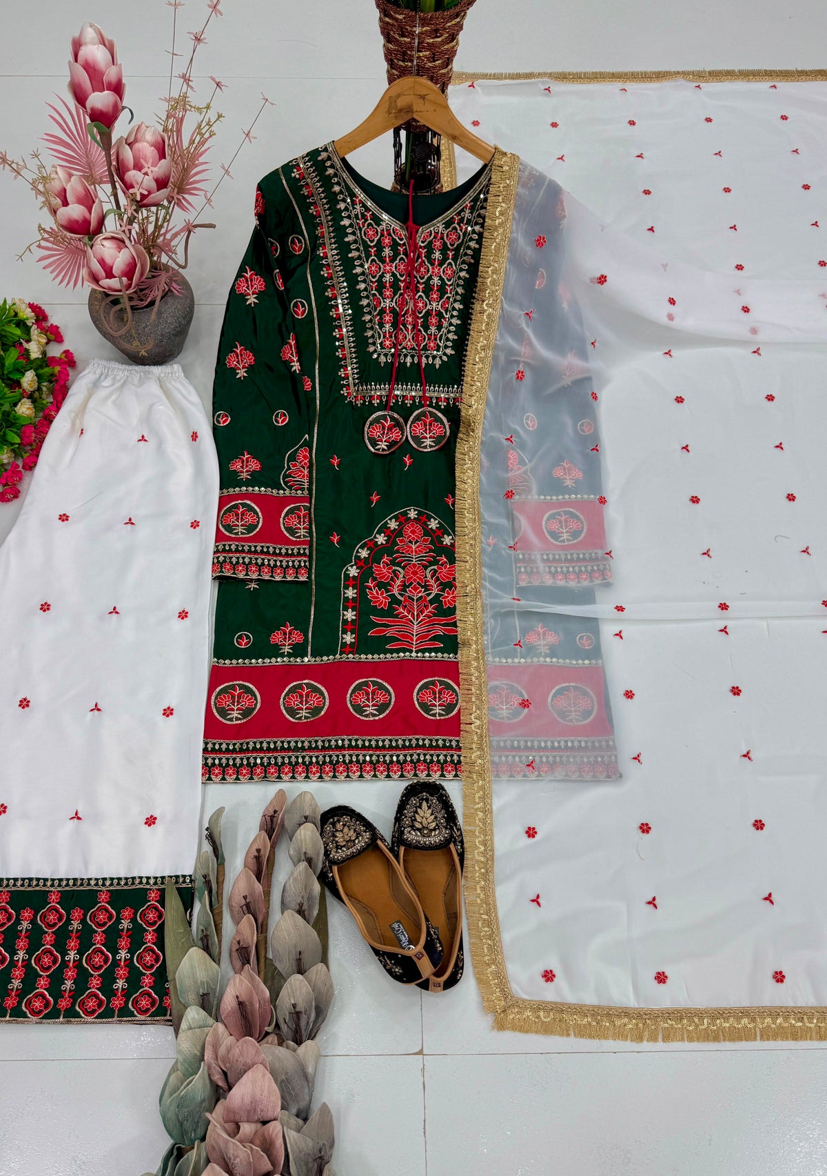 NEW DESIGNER  HEAVY EMBROIDERY SEQUENCE WORK 3 PIS SUIT SET WHOLESALE GEELAN FASHION SURAT