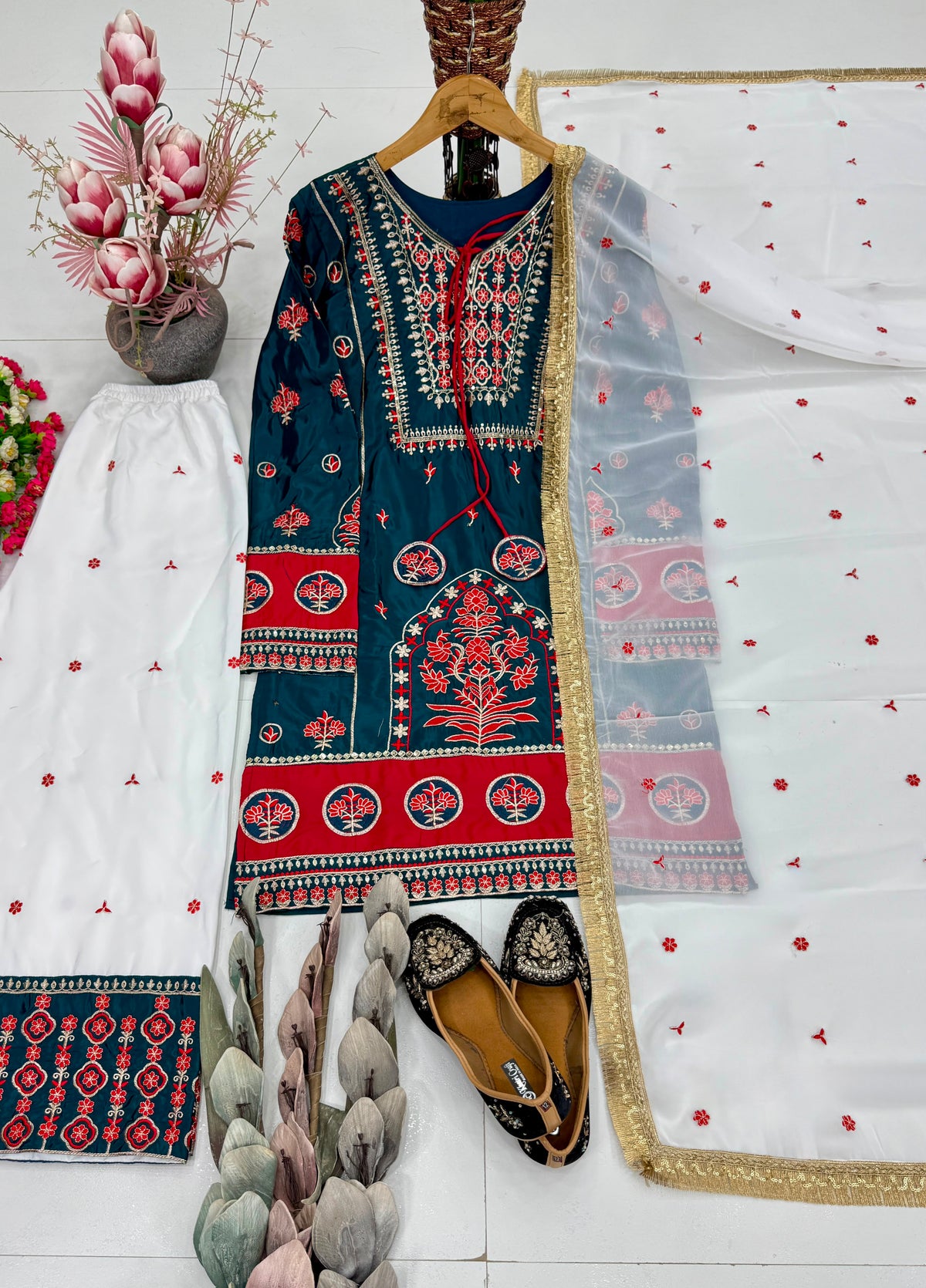 NEW DESIGNER  HEAVY EMBROIDERY SEQUENCE WORK 3 PIS SUIT SET WHOLESALE GEELAN FASHION SURAT