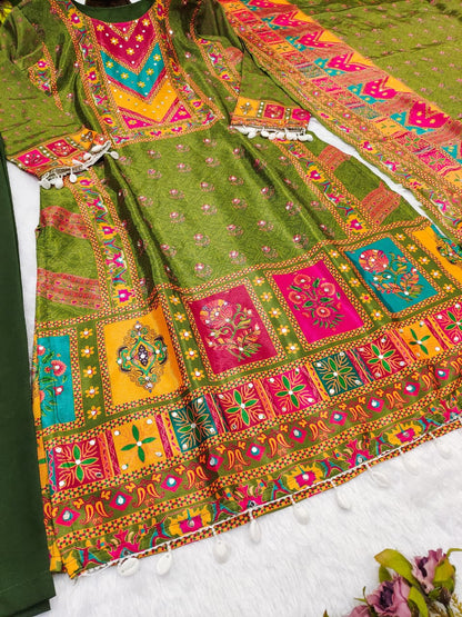 DIGITAL PRINT SET WITH REAL MIRROR WORK 💫 🔥 FULLY STITCHED | READY TO WEAR | CLASSY LOOK AT BEST PRICE! WHOLESALE GEELAN FASHION SURAT