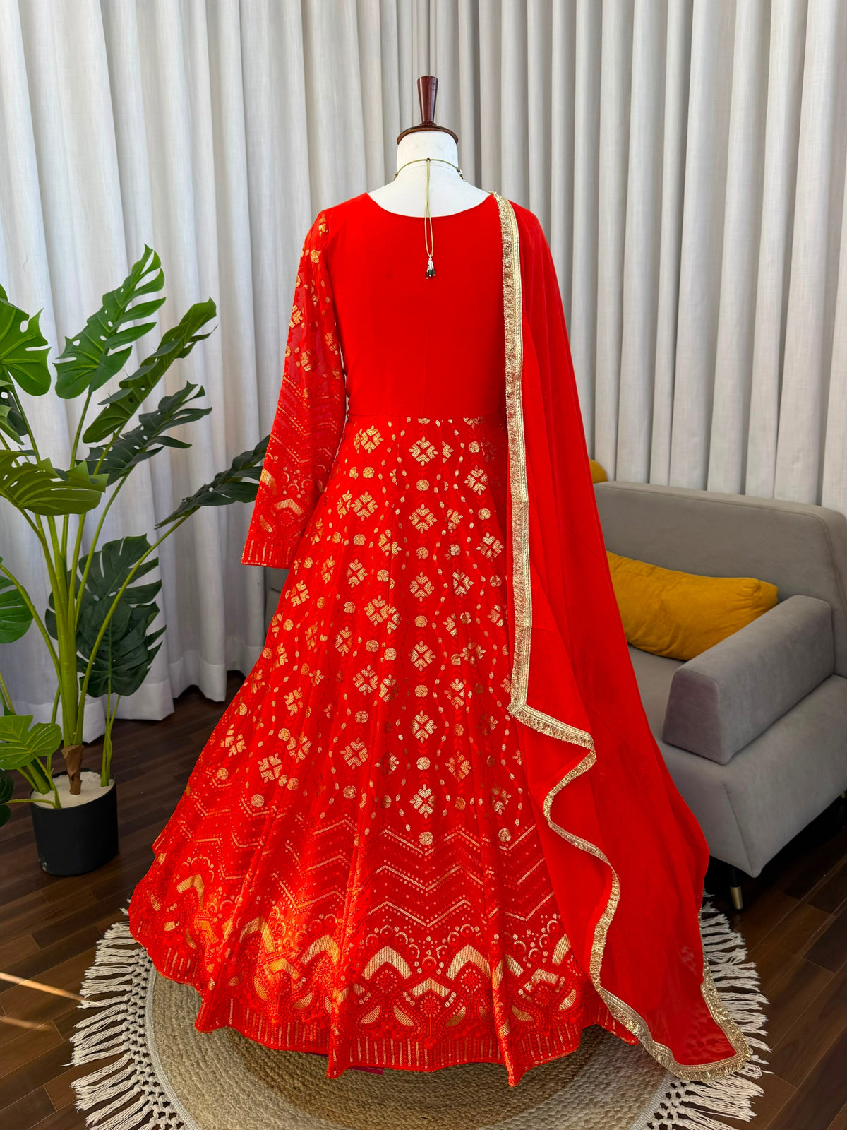 DESIGNER PLAZOO WITH GOWN SET – ELEGANT ETHNIC WEAR ✨ 🎀 CRAFTED IN CLASSY TONES WITH PREMIUM FABRIC & DETAILING WHOLESALE GEELAN FASHION SURAT