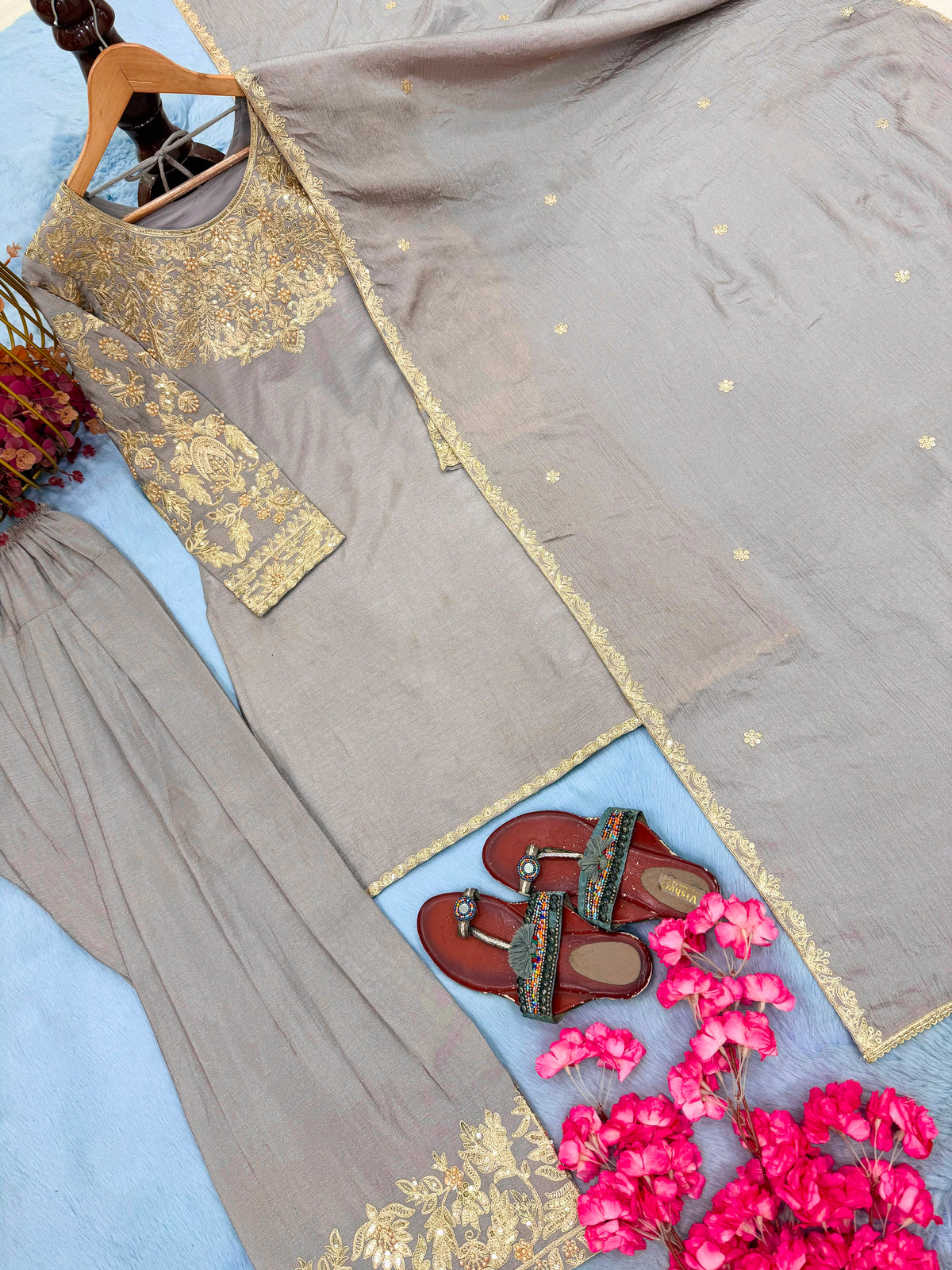ĐĚSIGNER PARTY WEAR LOOK PUR CHINON SILK TOP & FARSHI PALAZZO WITH DUPATTA SET WHOLESALE GEELAN FASHION SURAT