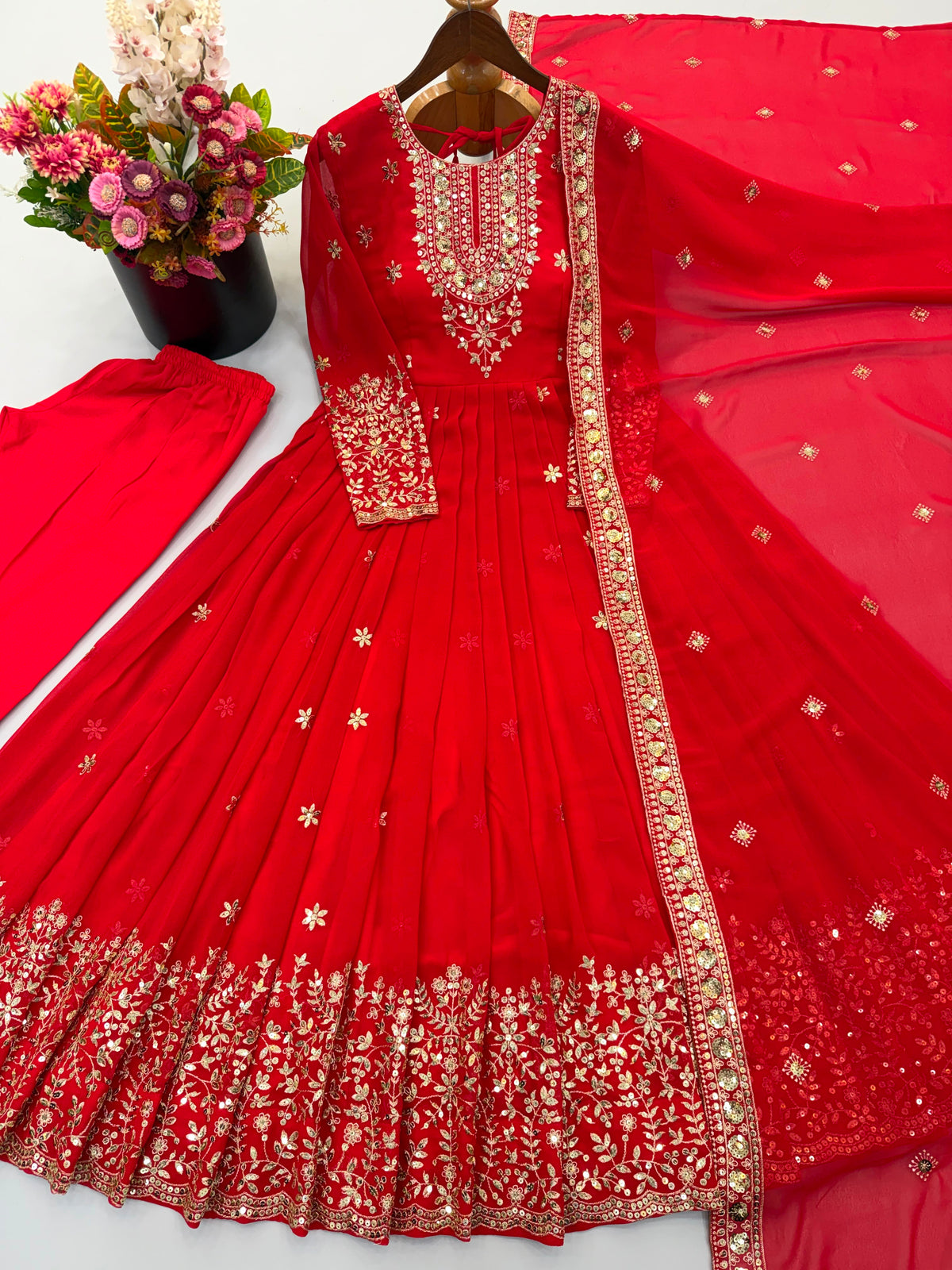 WOMEN’S ETHNIC WEAR WHOLESALE GEELAN FASHION SURAT