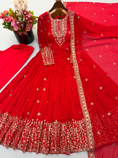 WOMEN’S ETHNIC WEAR WHOLESALE GEELAN FASHION SURAT