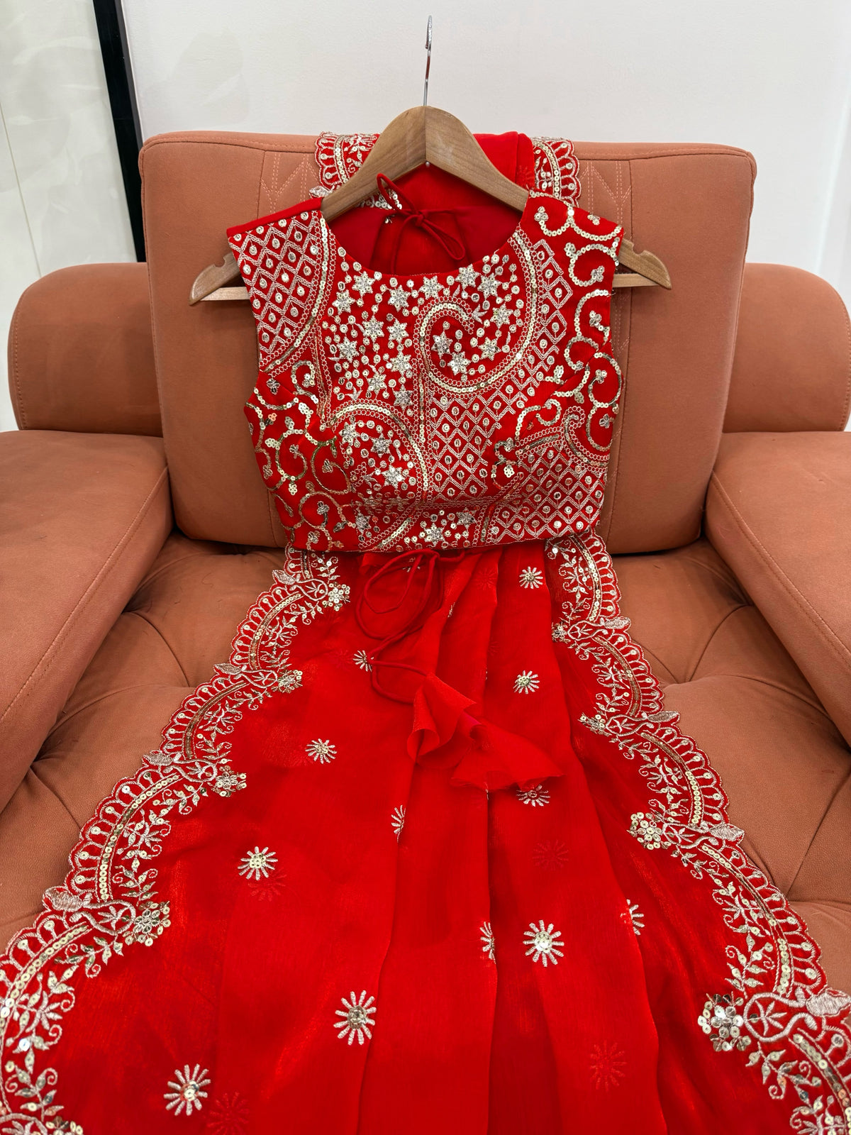 FEATURING OUR OWN REAL MODELING – SHINE IN EVERY DRAPE! 📌 PRODUCT CODE WHOLESALE GEELAN FASHION SURAT