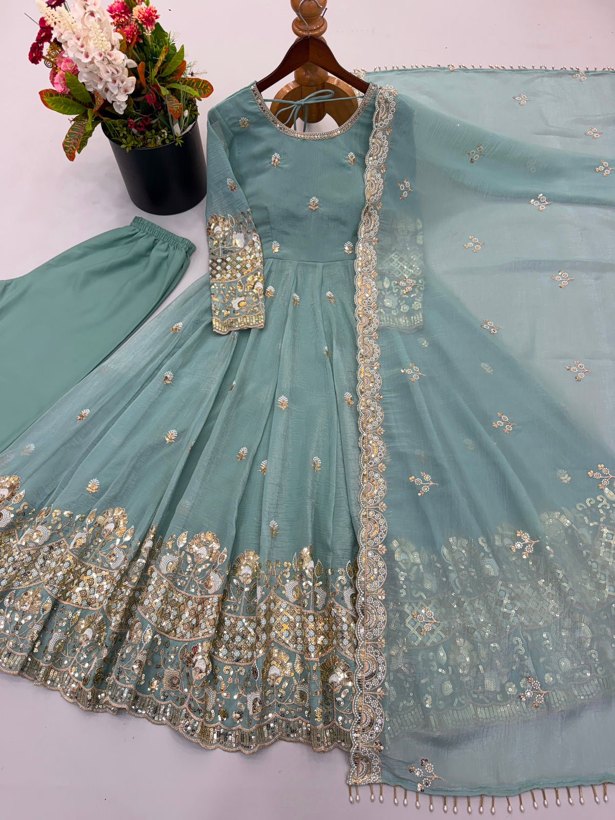 WOMEN’S ETHNIC WEAR WHOLESALE GEELAN FASHION SURAT