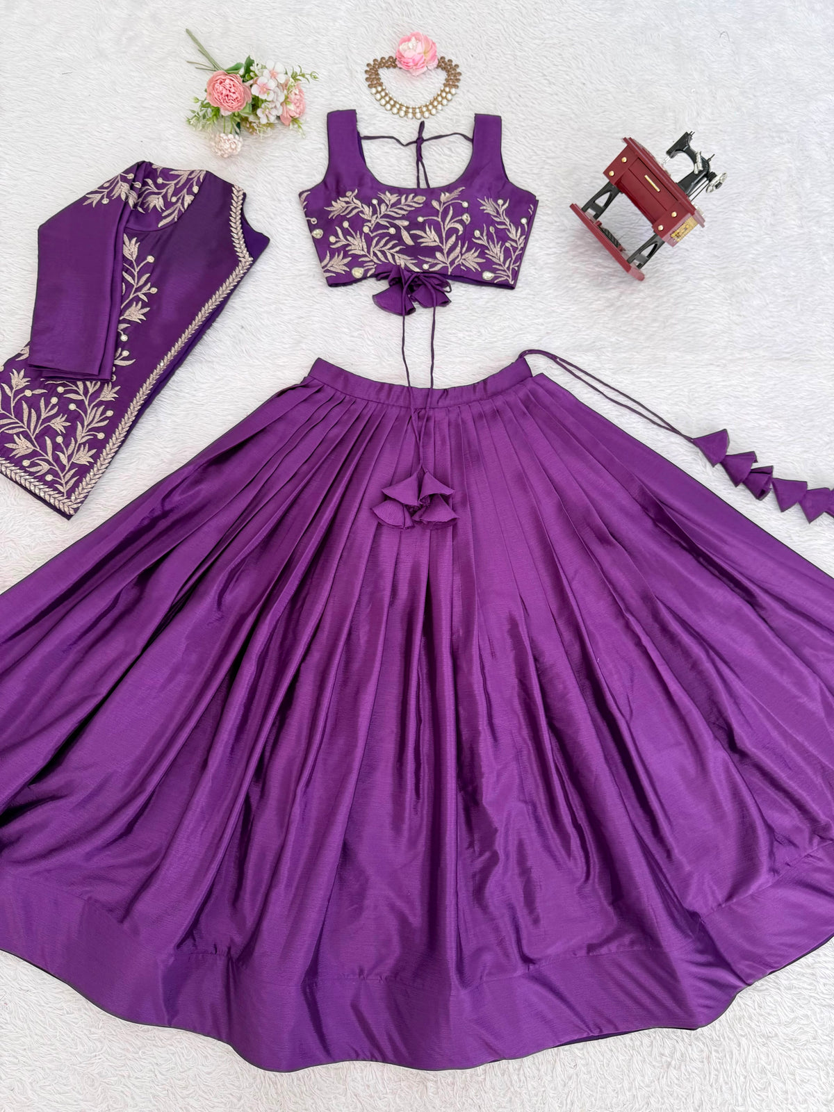 FEATURING OUR OWN REAL MODELING – A BOUTIQUE STATEMENT PIECE! WHOLESALE GEELAN FASHION SURAT