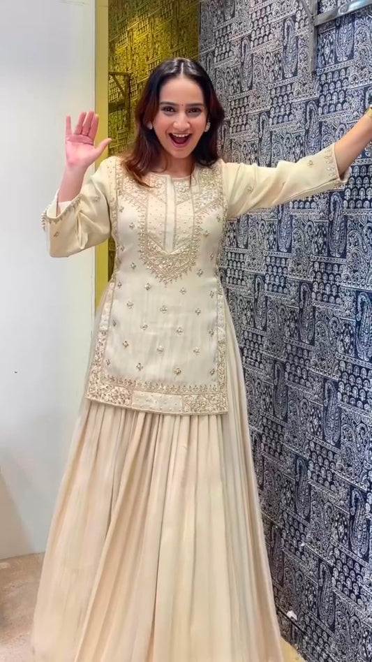 DESIGNER PARTY WEAR LOOK COLLECTION WHOLESALE GEELAN FASHION SURAT