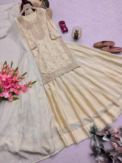 DESIGNER PARTY WEAR LOOK COLLECTION WHOLESALE GEELAN FASHION SURAT