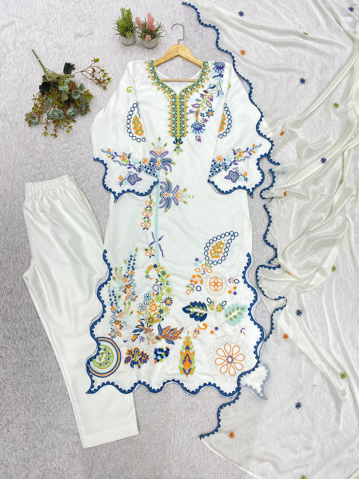 THIS FESTIVAL SEASON WEAR OUR BEAUTIFUL PAKISTANI KURTI WITH REAL MIRROR  EMBROIDERED WORK PANT WITH DUPATTA WHOLESALE GEELAN FASHION SURAT
