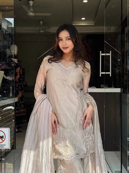 DESIGNER EID SPECIAL PARTY WEAR DESIGNER 3 PIS SUIT COLLECTION WHOLESALE GEELAN FASHION SURAT