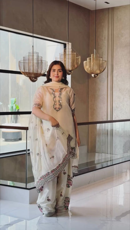 DESIGNER FARSHI PLAZO SET – ELEGANT ETHNIC WEAR ✨ 🎀 CRAFTED IN CLASSY TONES WITH PREMIUM FABRIC & DETAILING WHOLESALE GEELAN FASHION SURAT