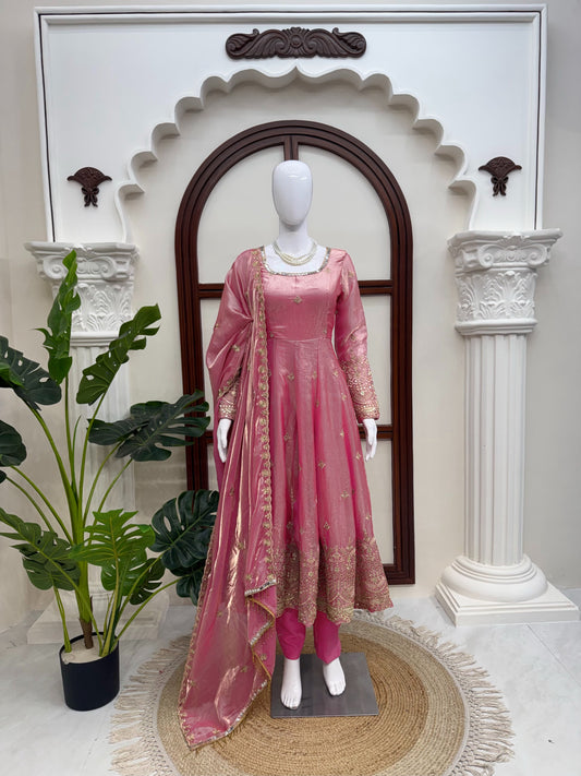 DESIGNER GOWN WITH PENT SET – ELEGANT ETHNIC WEAR ✨ 🎀 CRAFTED IN CLASSY TONES WITH PREMIUM FABRIC & DETAILING WHOLESALE GEELAN FASHION SURAT